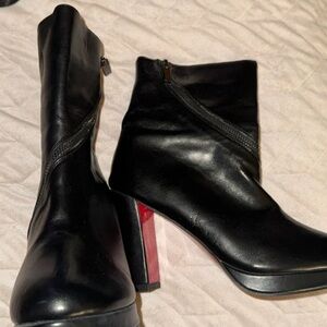 Boots Elegant Black and Red Heeled Boots